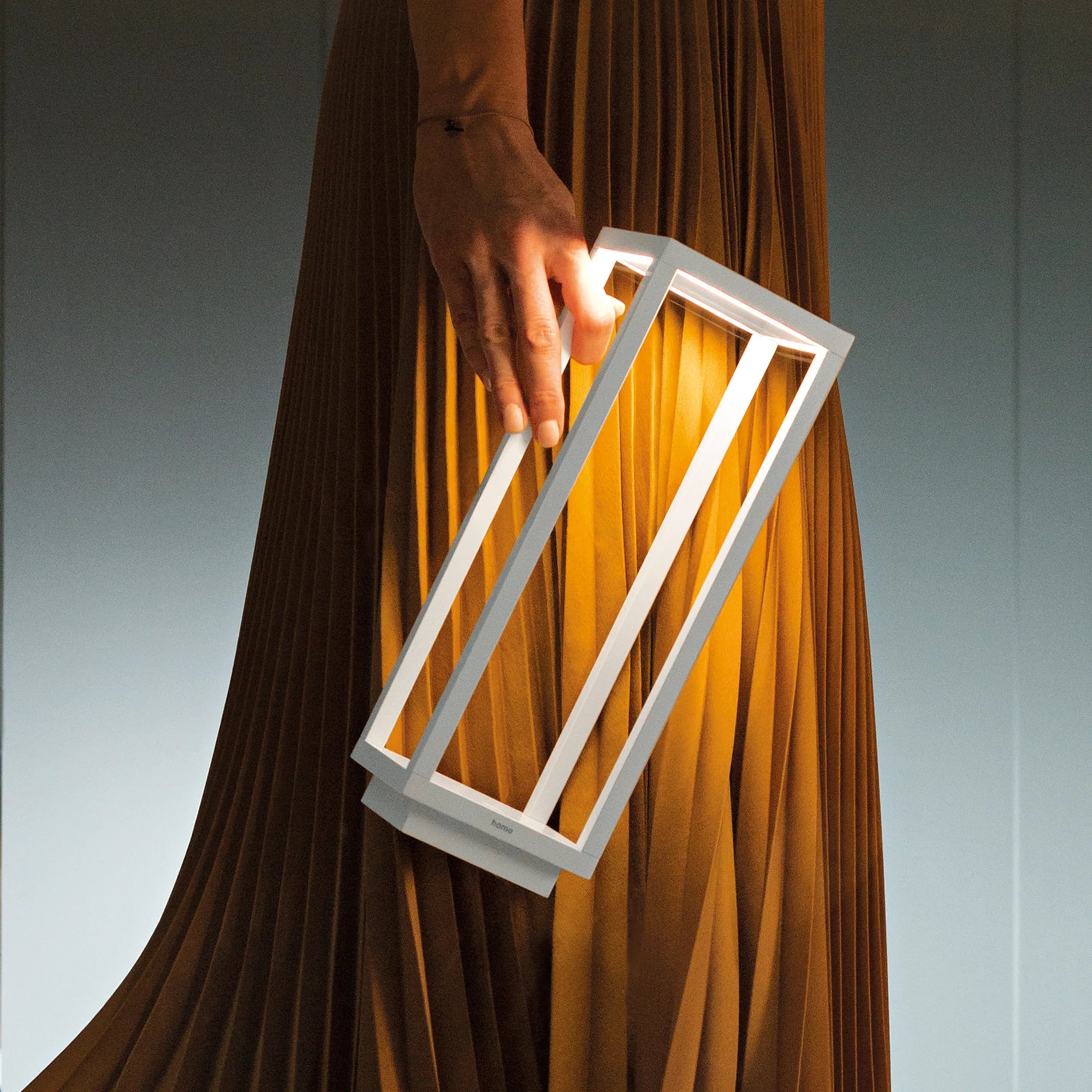 Home Pro Cordless Lamp