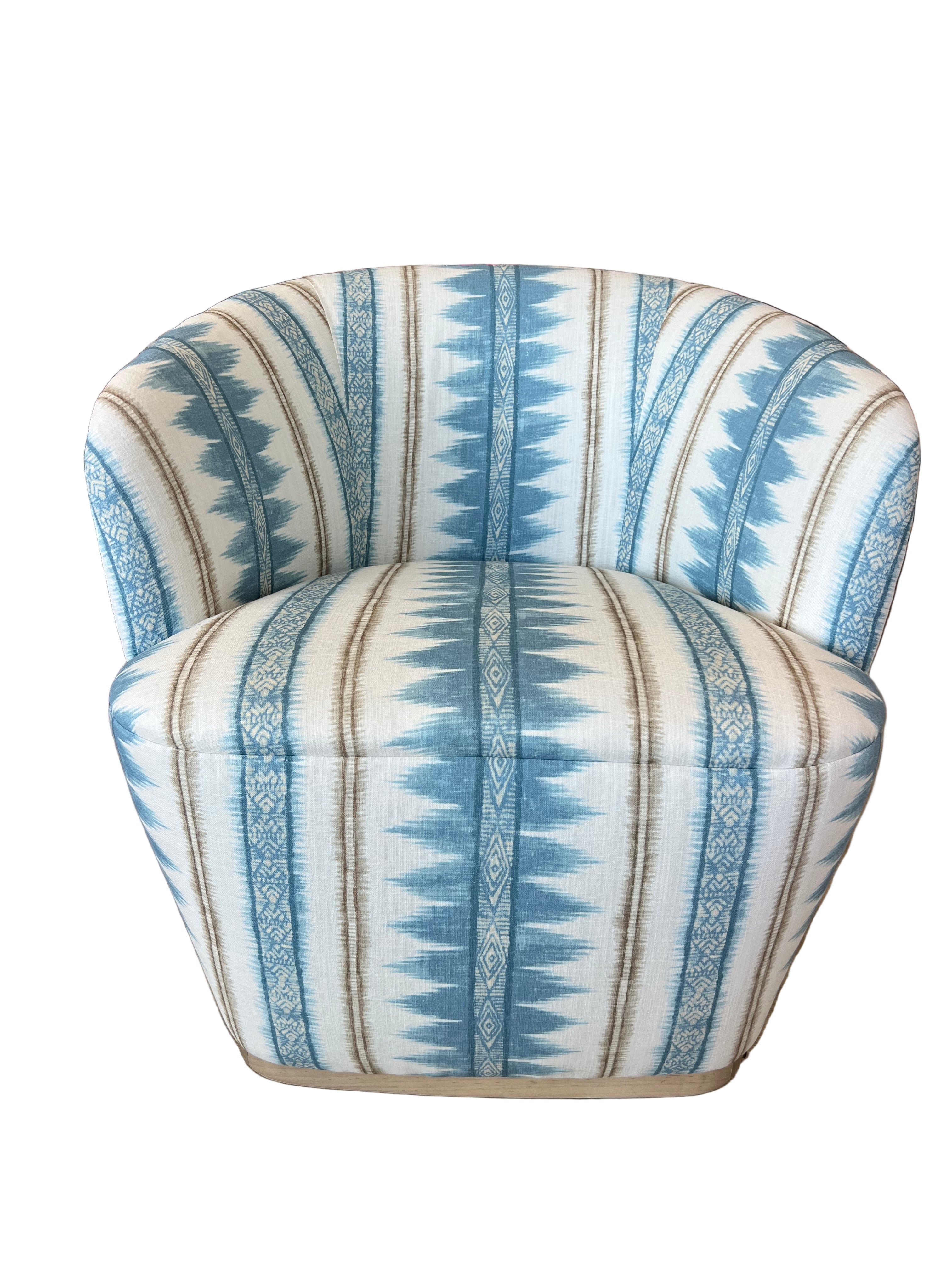 Samantha Swivel Chair in Kravet Fabric
